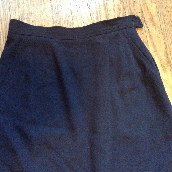 YSL Pencil Skirt w/Pockets! Wool Crepe! Size 38 - Picture 4 of 8